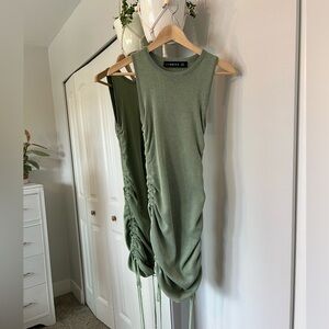 LIONESS DRESS with cinching and bows